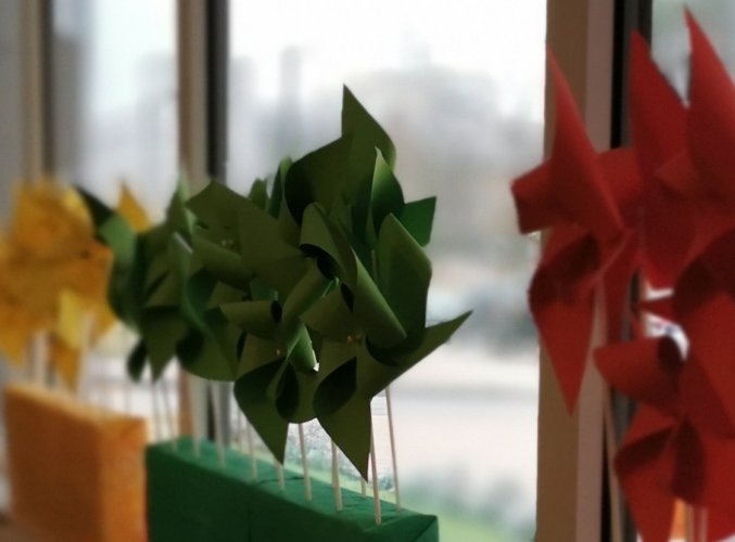 ALYTAUS APYLINKĖS TEISMAS PASIPUOŠĖ VĖJO MALŪNĖLIAIS